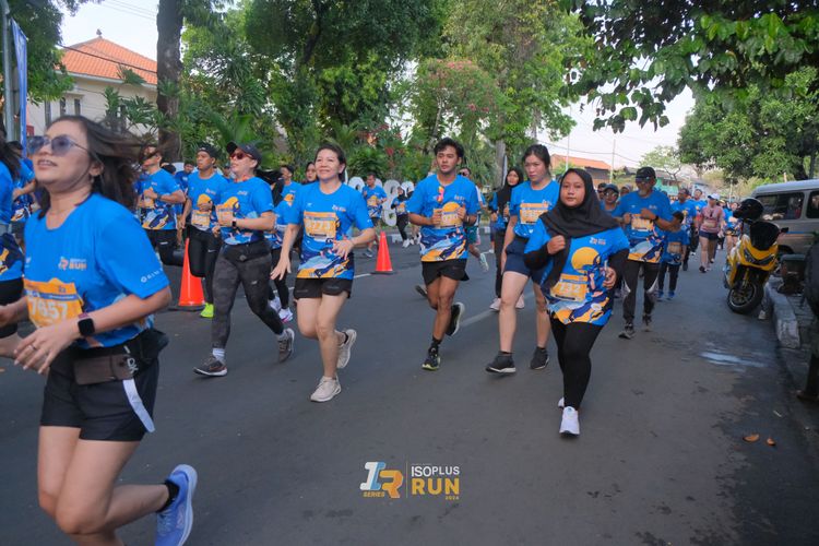 Race photo from Isoplus Run 2024 Surabaya