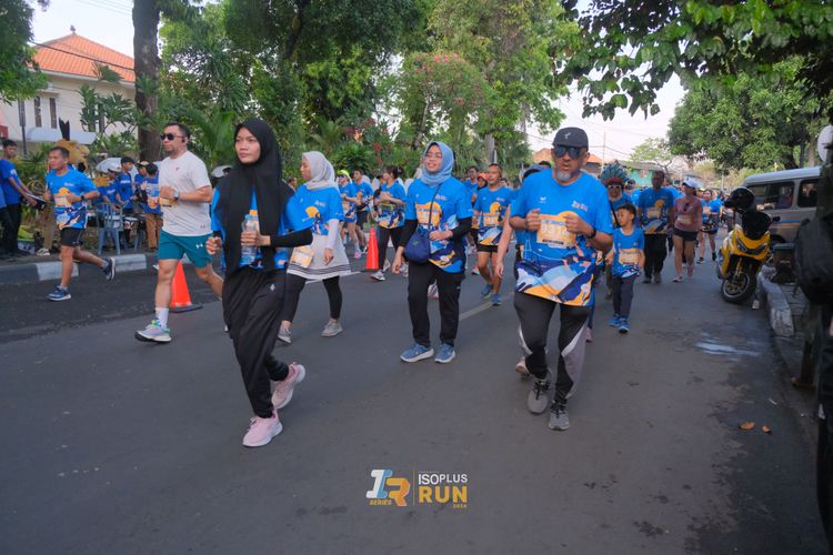 Race photo from Isoplus Run 2024 Surabaya