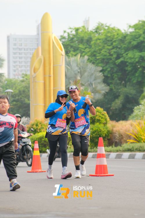 Race photo from Isoplus Run 2024 Surabaya