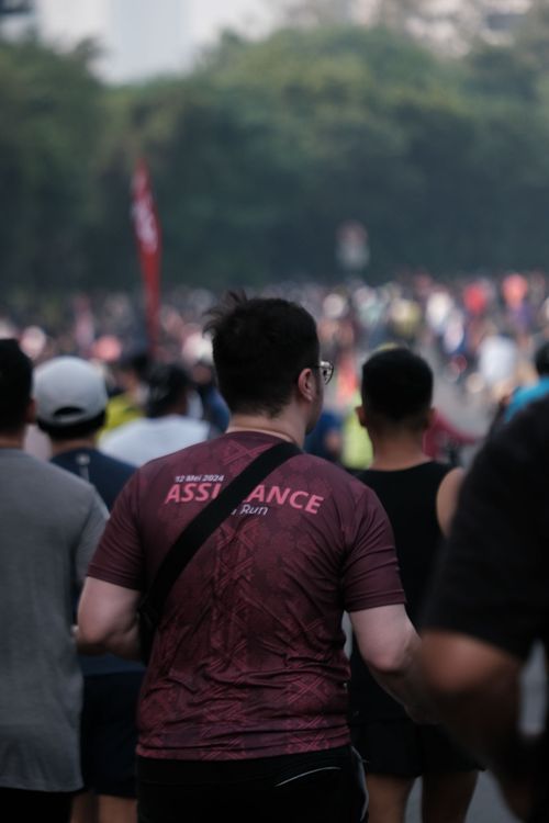 Race photo from Assurance Fun Run 2024