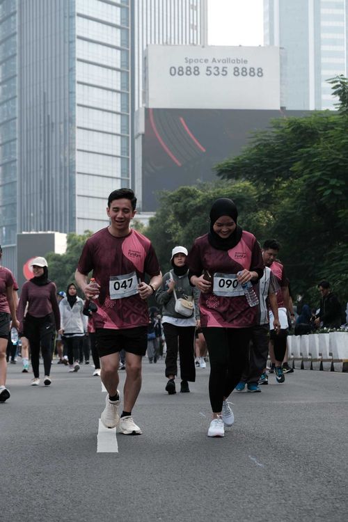 Race photo from Assurance Fun Run 2024