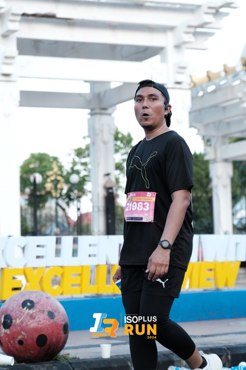 Race photo from Isoplus Run 2024 Surabaya