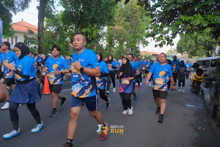 Race photo from Isoplus Run 2024 Surabaya