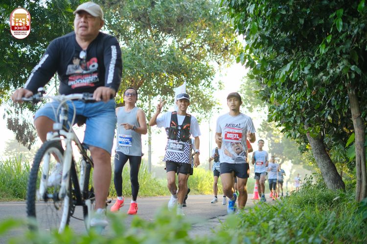 Race photo from Kediri Half Marathon 2024