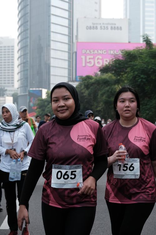 Race photo from Assurance Fun Run 2024
