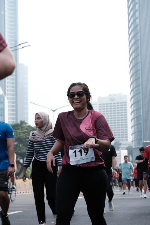 Race photo from Assurance Fun Run 2024
