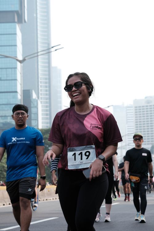 Race photo from Assurance Fun Run 2024