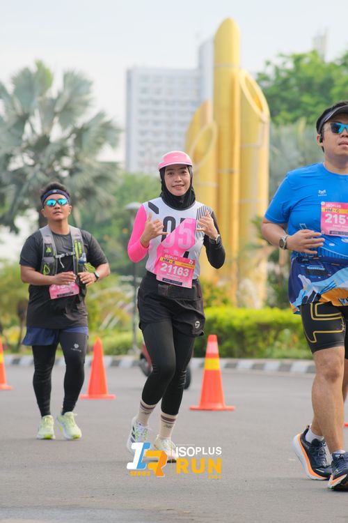 Race photo from Isoplus Run 2024 Surabaya