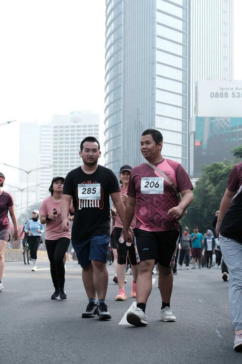 Race photo from Assurance Fun Run 2024