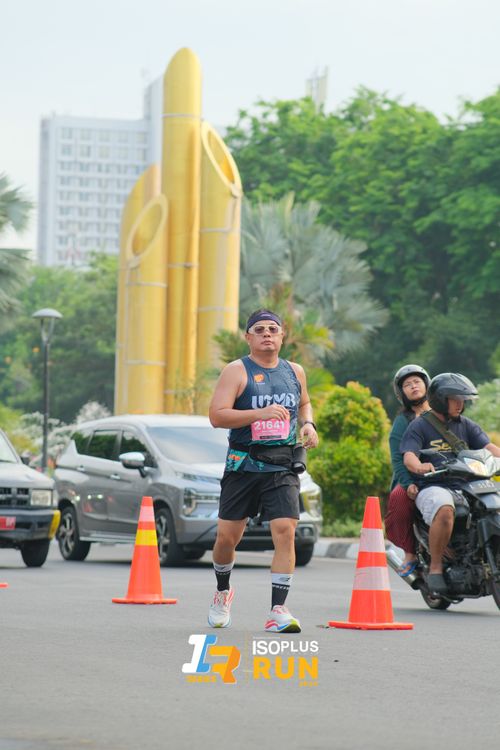 Race photo from Isoplus Run 2024 Surabaya