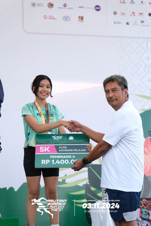 Race photo from Arutmin Borneo Run 2024