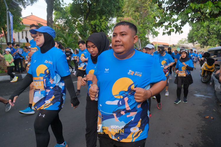 Race photo from Isoplus Run 2024 Surabaya