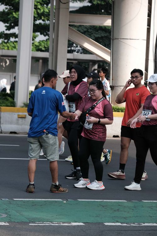 Race photo from Assurance Fun Run 2024