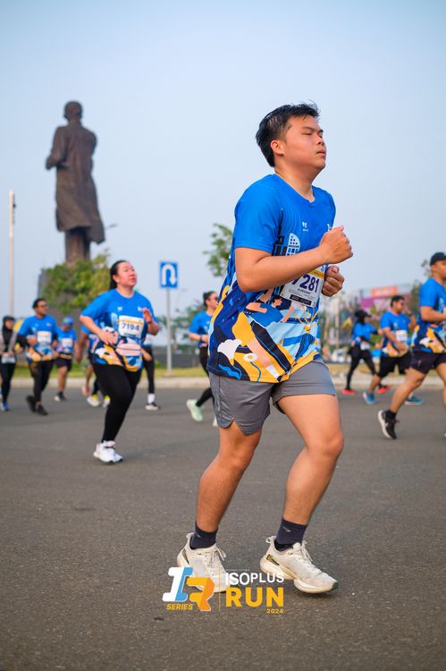 Race photo from ISOPlus Run 2024 Jakarta