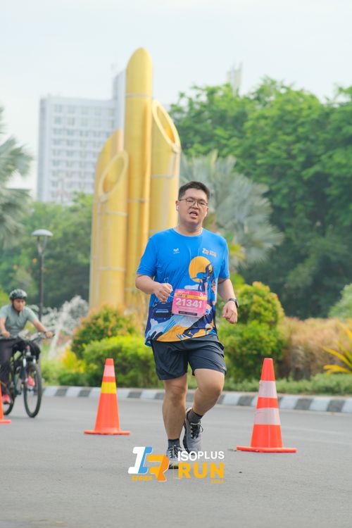 Race photo from Isoplus Run 2024 Surabaya