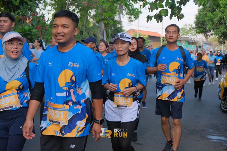 Race photo from Isoplus Run 2024 Surabaya