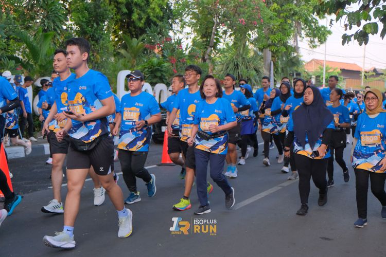 Race photo from Isoplus Run 2024 Surabaya