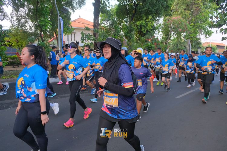 Race photo from Isoplus Run 2024 Surabaya