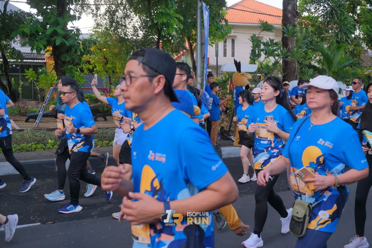 Race photo from Isoplus Run 2024 Surabaya