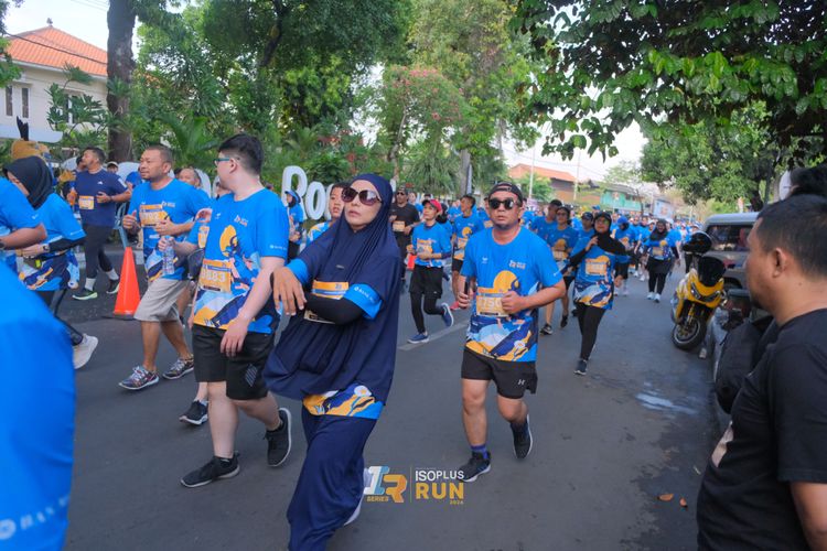 Race photo from Isoplus Run 2024 Surabaya