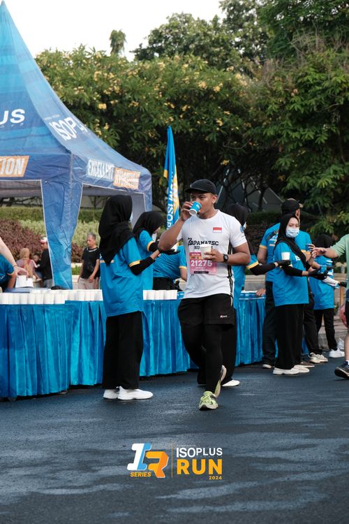 Race photo from Isoplus Run 2024 Surabaya