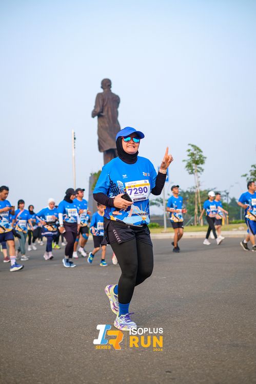 Race photo from ISOPlus Run 2024 Jakarta