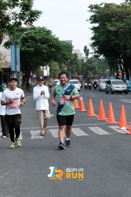 Race photo from Isoplus Run 2024 Surabaya