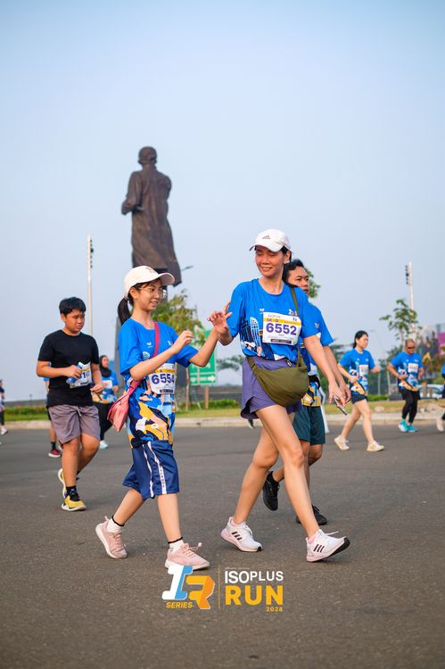 Race photo from ISOPlus Run 2024 Jakarta