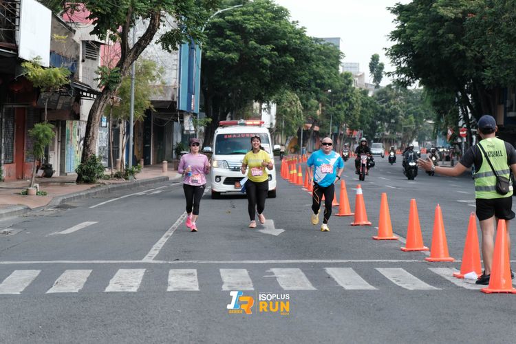 Race photo from Isoplus Run 2024 Surabaya
