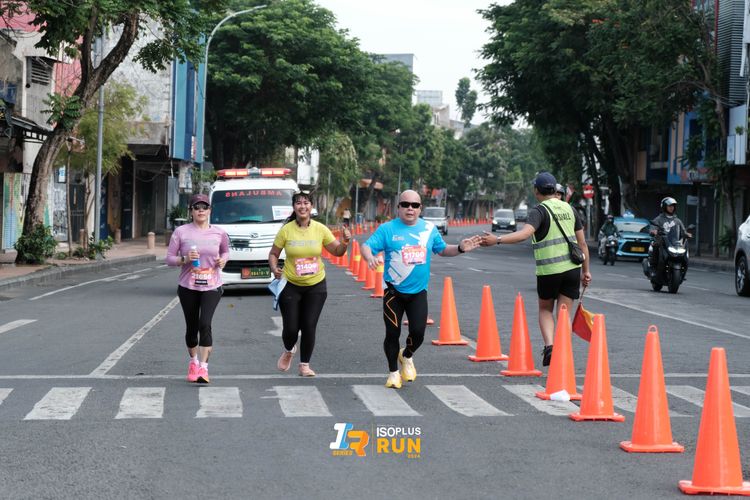 Race photo from Isoplus Run 2024 Surabaya