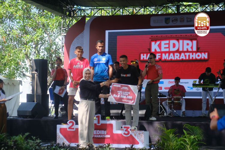 Race photo from Kediri Half Marathon 2025