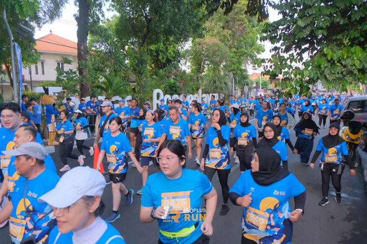Race photo from Isoplus Run 2024 Surabaya