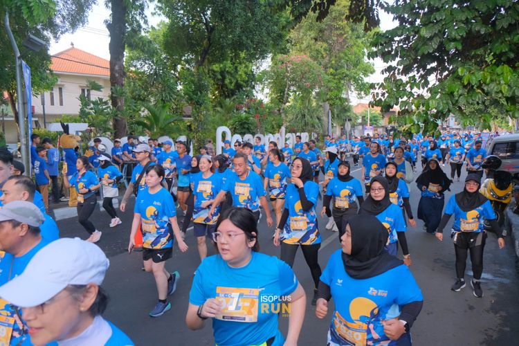Race photo from Isoplus Run 2024 Surabaya