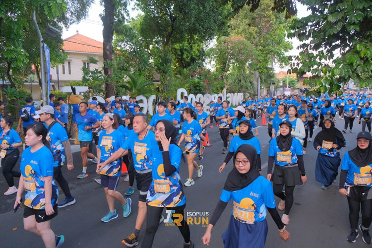 Race photo from Isoplus Run 2024 Surabaya