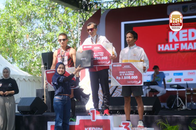 Race photo from Kediri Half Marathon 2025