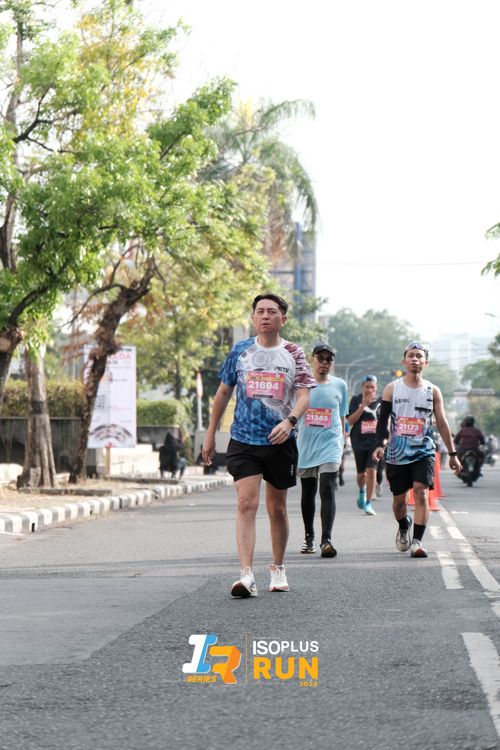 Race photo from Isoplus Run 2024 Surabaya