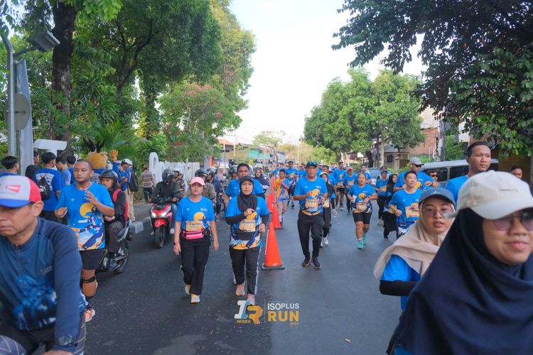 Race photo from Isoplus Run 2024 Surabaya