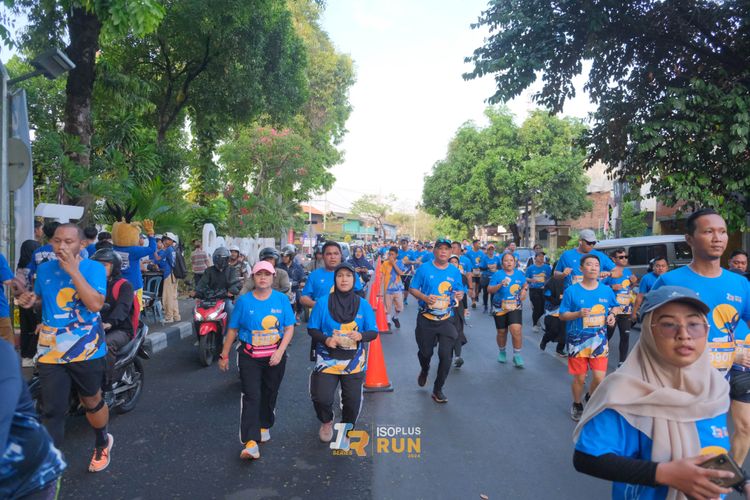 Race photo from Isoplus Run 2024 Surabaya