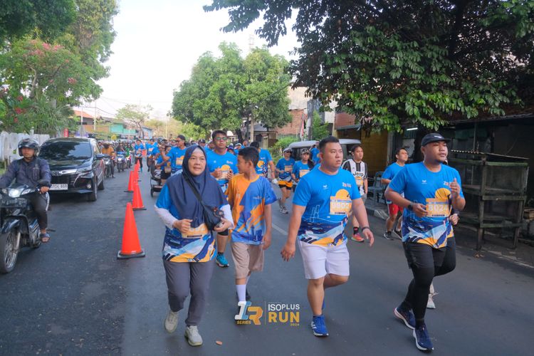 Race photo from Isoplus Run 2024 Surabaya