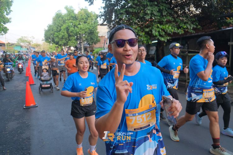 Race photo from Isoplus Run 2024 Surabaya
