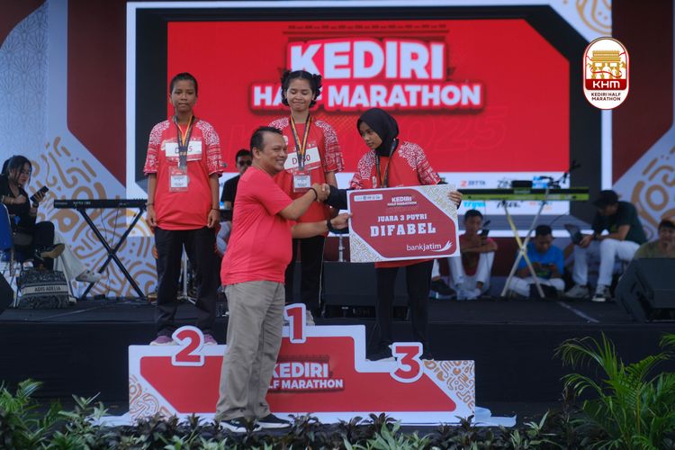 Race photo from Kediri Half Marathon 2025
