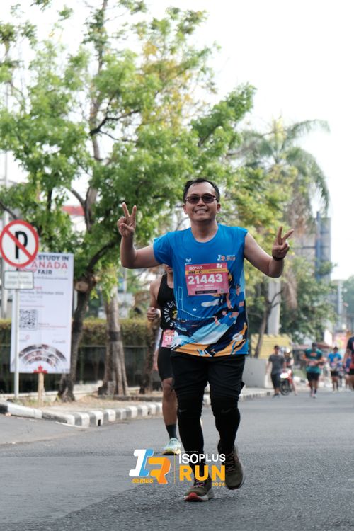 Race photo from Isoplus Run 2024 Surabaya