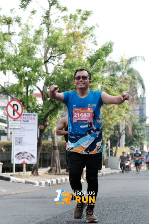 Race photo from Isoplus Run 2024 Surabaya