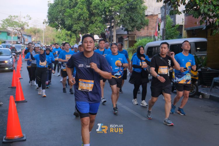 Race photo from Isoplus Run 2024 Surabaya