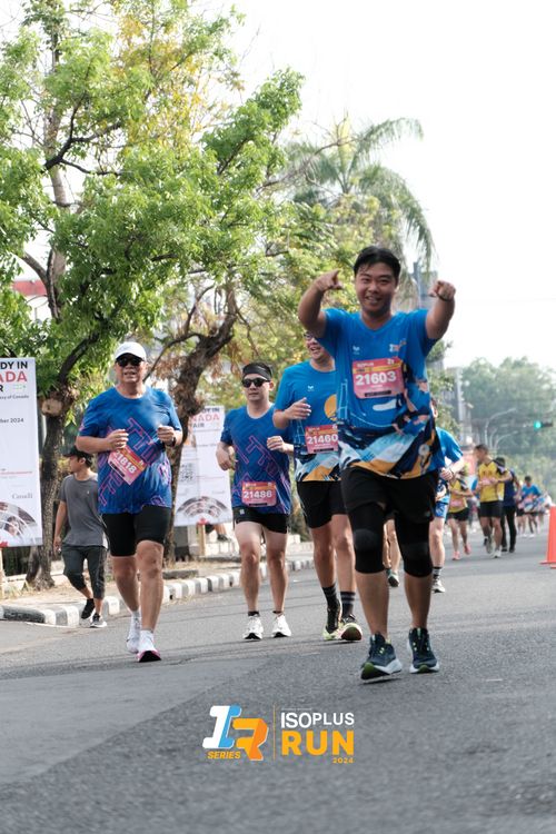 Race photo from Isoplus Run 2024 Surabaya