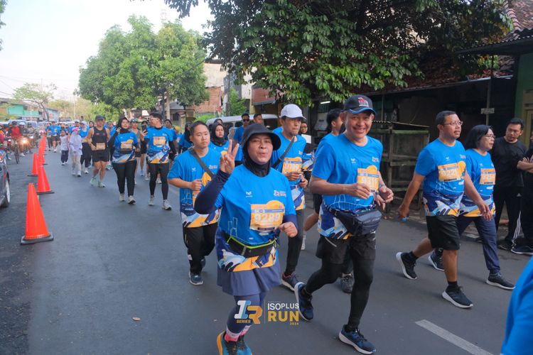 Race photo from Isoplus Run 2024 Surabaya