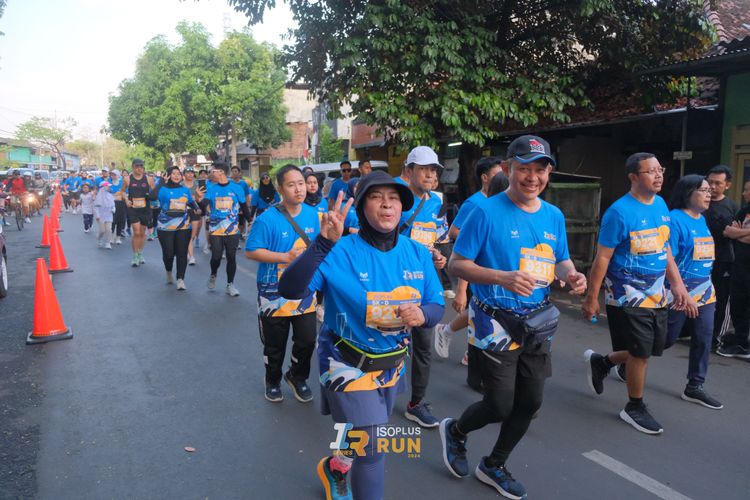 Race photo from Isoplus Run 2024 Surabaya