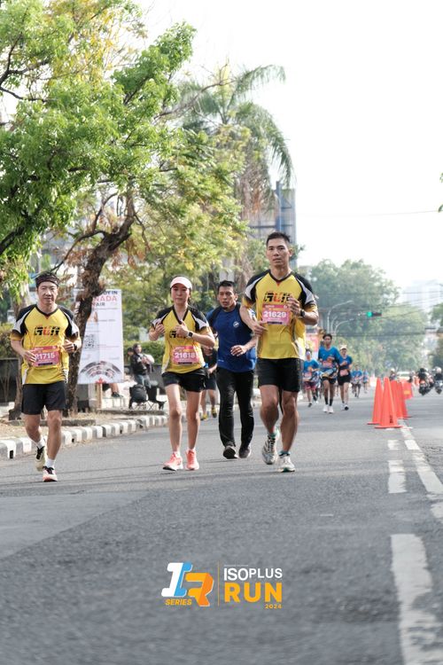 Race photo from Isoplus Run 2024 Surabaya