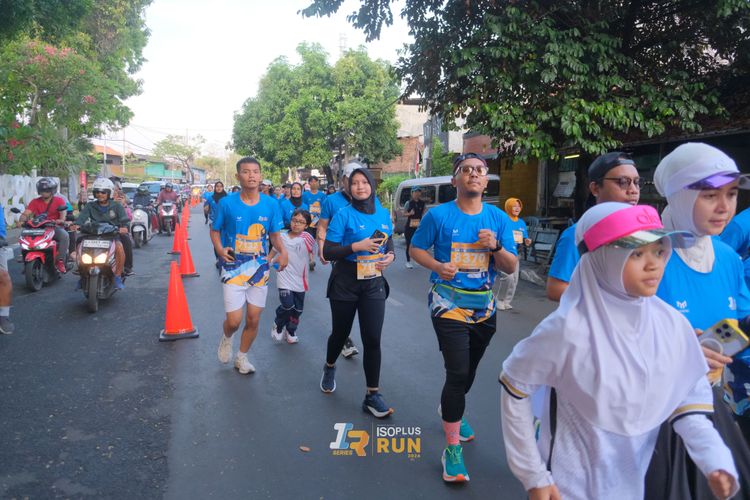 Race photo from Isoplus Run 2024 Surabaya