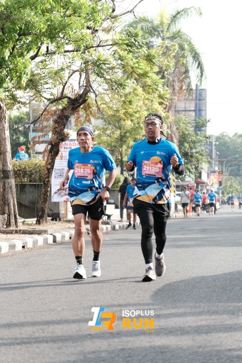 Race photo from Isoplus Run 2024 Surabaya